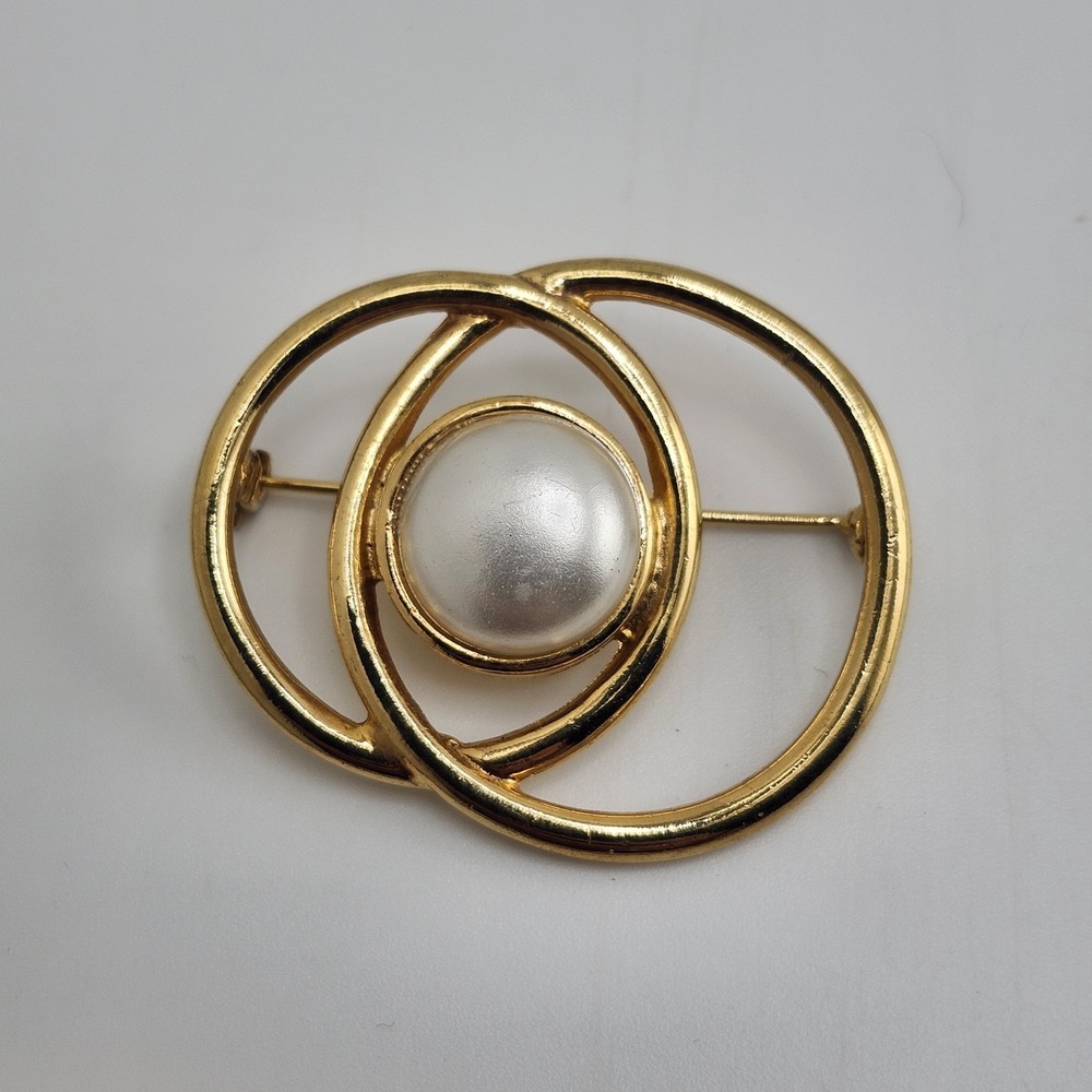 Vintage Gold Tone Faux‎ Pearl Circles Brooch
